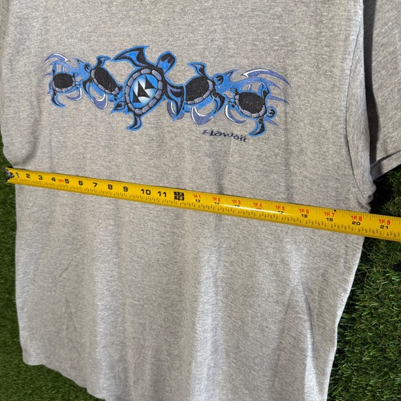 Gildan Hawaii Turtle Graphic T-Shirt Mens‎ Size L Gray Short Sleeve Y2K - Picture 5 of 5